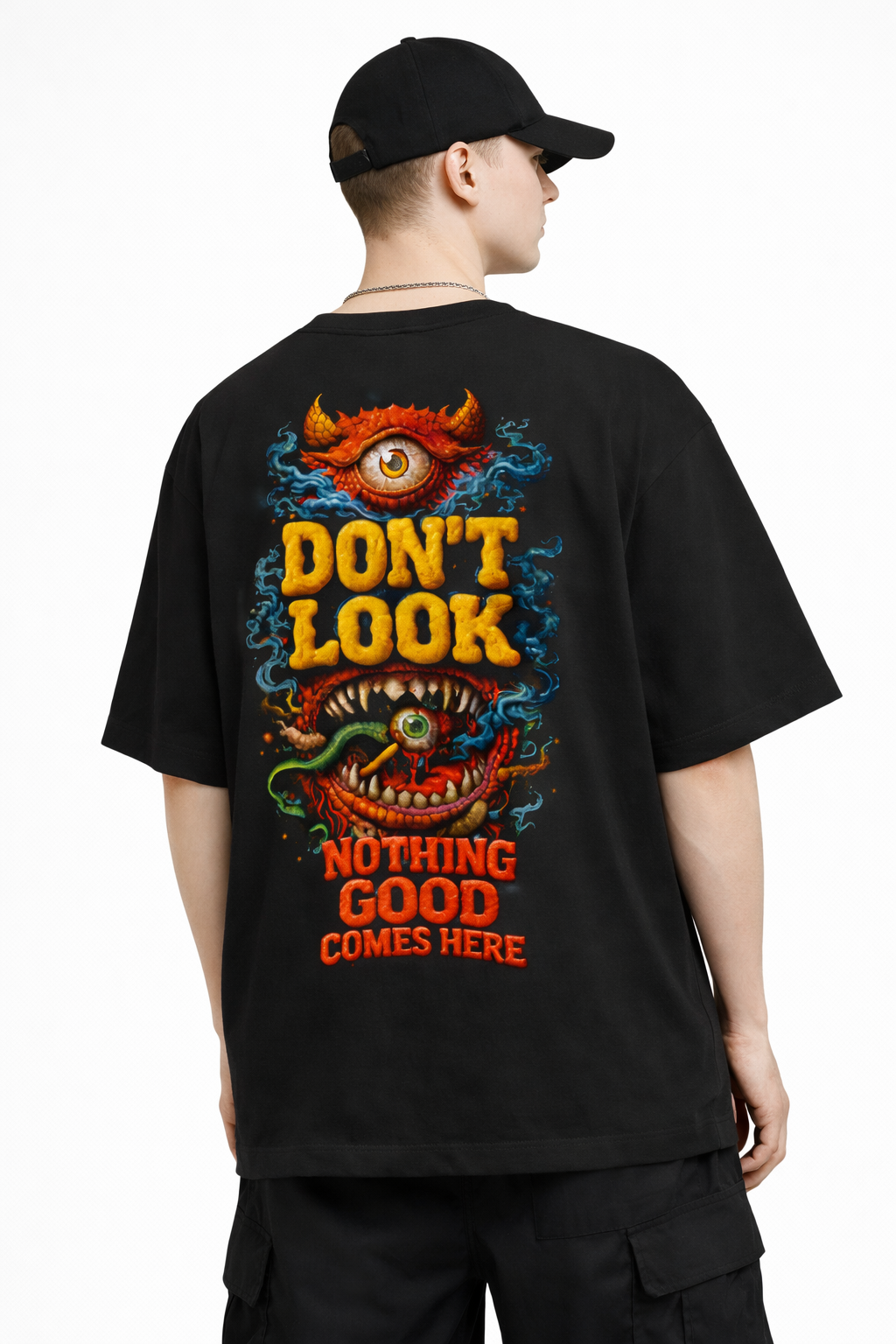 “Forbidden Glare – Horror Street Oversize Tee”